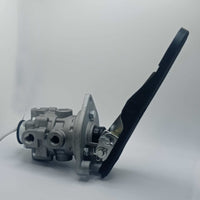 E-6 Foot Brake Valve With Pedal For Hino Mitsubishi, Nissan OE 59300-83401 NEW