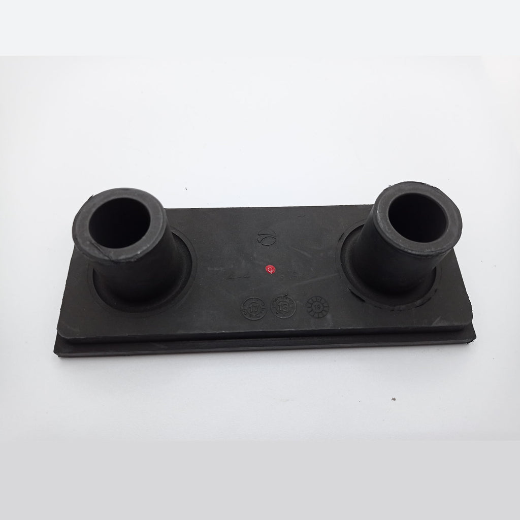 BCD289451 Lower Engine Mount for Freightliner Columbia & Century Class Replac.