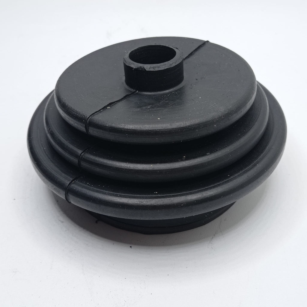 562.7554 / 1680583C1 / 1677150C2 Transmission Shifter Boot Fot International